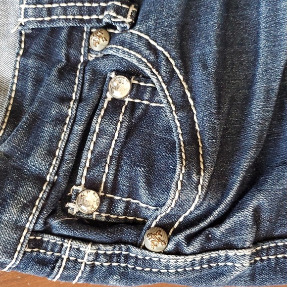 PREMIERE by rue21 Embelished Blue Jeans. Size 7/8 Regular. - Picture 6 of 6